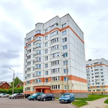 Космонавтов 12 Apartment
