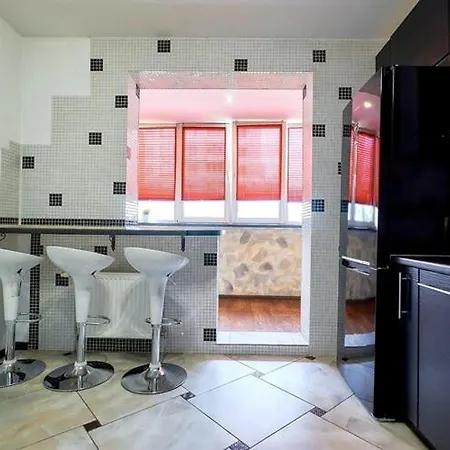 Космонавтов 12 Apartment